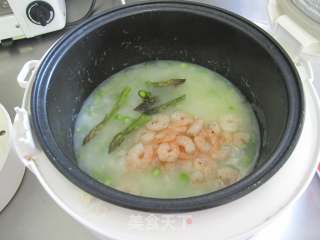 【芦笋虾仁粥】来碗清淡鲜甜的粥的做法步骤：8