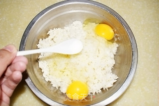 海鲜蛋炒饭的做法步骤：7