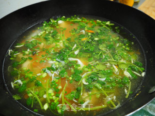 酸汤水饺的做法步骤：4