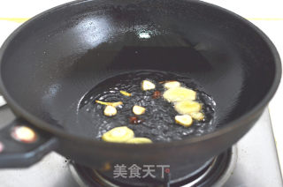 汤浓肉香的火锅更好吃-----猪排火锅的做法步骤：2