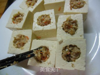 白玉镶珠——豆腐酿虾仁花样做的做法步骤：7