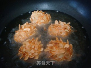家庭宴客菜“杏仁松塔虾”的做法步骤：9