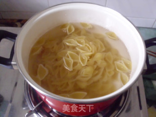 咖喱虾仁意面+香煎杏鲍菇的做法步骤：2