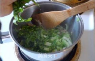 油菜虾皮疙瘩汤的做法步骤：6