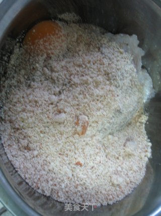 杏仁虾饼的做法步骤：4