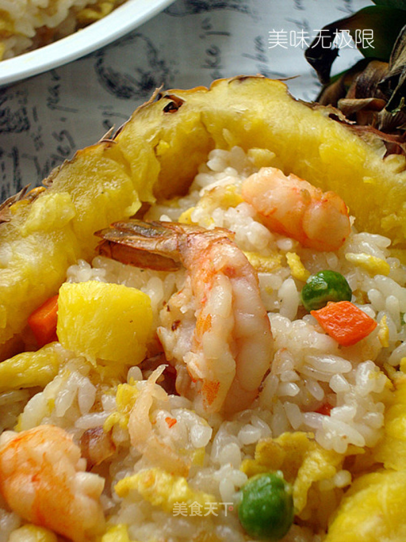 水果炒饭更美味——鲜香虾仁菠萝炒饭的做法