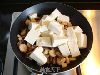 虾仁焗豆腐的做法步骤：3