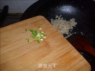 青椒虾皮的做法步骤：7