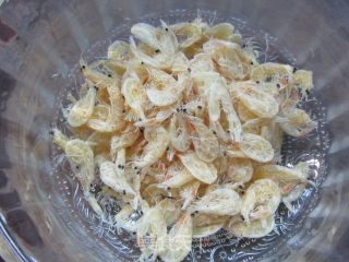 野葱虾皮炒豆干的做法步骤：5