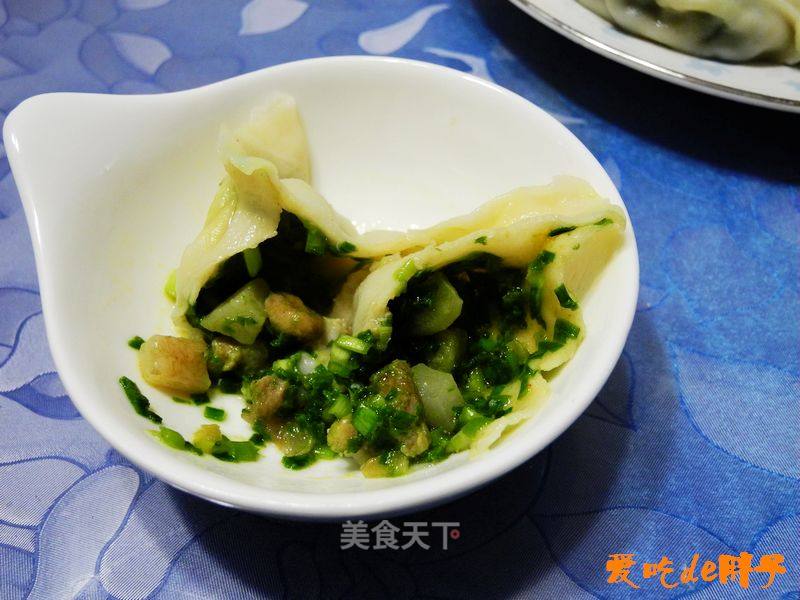 韭菜猪肉虾仁水饺的做法