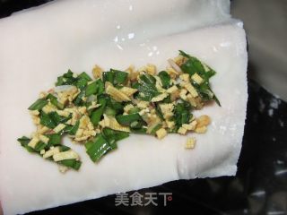 煎馄饨（豆皮韭菜虾皮馅儿）的做法步骤：13