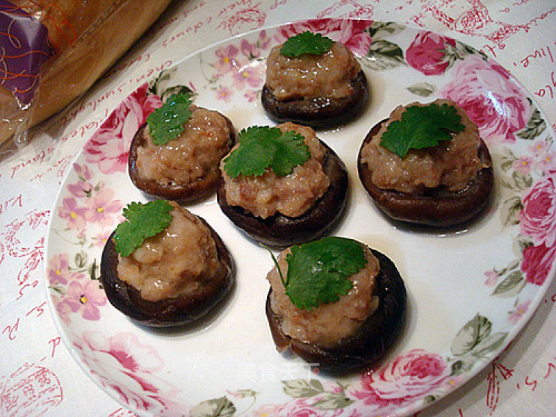 鲜香嫩滑——虾茸酿香菇的做法