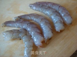 鲜香嫩滑——虾茸酿香菇的做法步骤：3