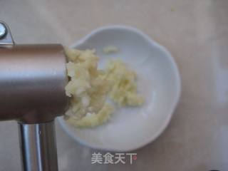 蒜蓉虾球蒸白菜的做法步骤：4