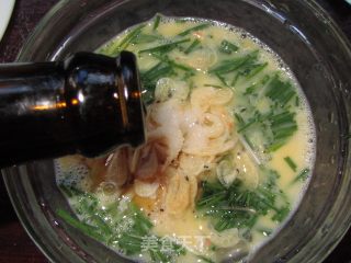 野葱虾皮炒蛋的做法步骤：5