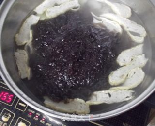 鱼片虾皮紫菜汤的做法步骤：6