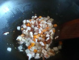 料足味美——咖喱虾仁炒饭的做法步骤：4