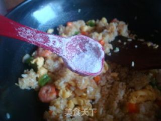 料足味美——咖喱虾仁炒饭的做法步骤：8