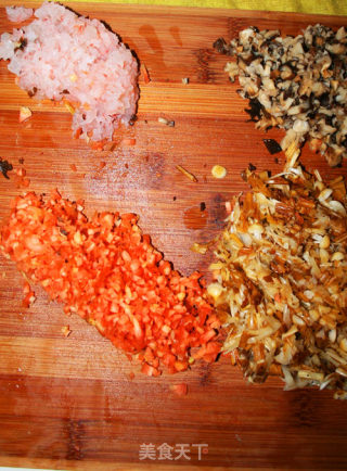 【让你吃得回味的肉肉】糯米什锦红烧狮子头的做法步骤：2