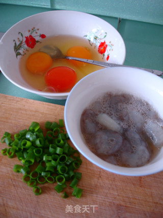 【粤菜】--滑蛋虾仁的做法步骤：1