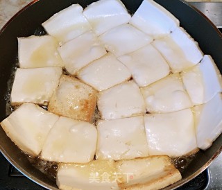 木耳豆腐炒白菜的做法步骤：2