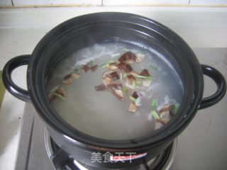 【粤菜】香菇虾球粥的做法步骤：4