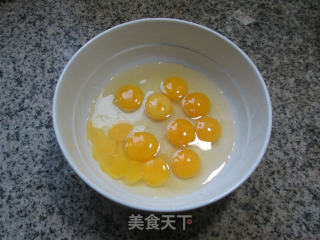 虾皮韭菜摊鹌鹑蛋的做法步骤：2