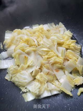 虾皮炒白菜的做法步骤：2