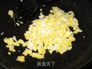 杂锦炒糙米饭的做法步骤：4
