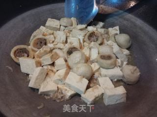 虾皮鱼丸焖豆腐的做法步骤：9