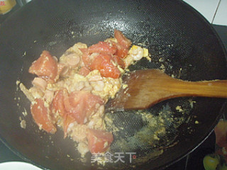 番茄滑蛋虾的做法步骤：8
