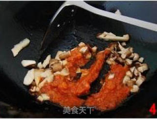 蘑菇虾仁炒意面的做法步骤：7