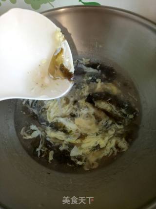紫菜鸡蛋汤的做法步骤：4