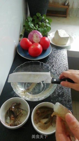 虾仁豆腐锅的做法步骤：1