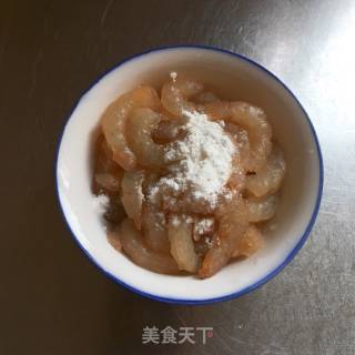 豌豆炒虾仁的做法步骤：2
