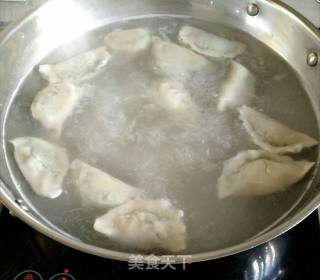 酸汤饺子（西安小吃）的做法步骤：3