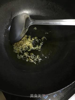 虾香白菜苔的做法步骤：3