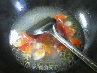 鸡蛋番茄虾仁汤的做法步骤：7