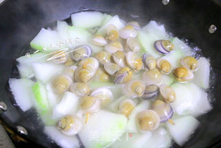  冬瓜蛤蜊汤的做法步骤：3