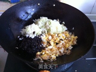 白菜鸡蛋虾皮水煎包的做法步骤：4