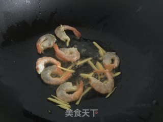 十分钟搞定的快手菜——虾仁芦笋的做法步骤：3