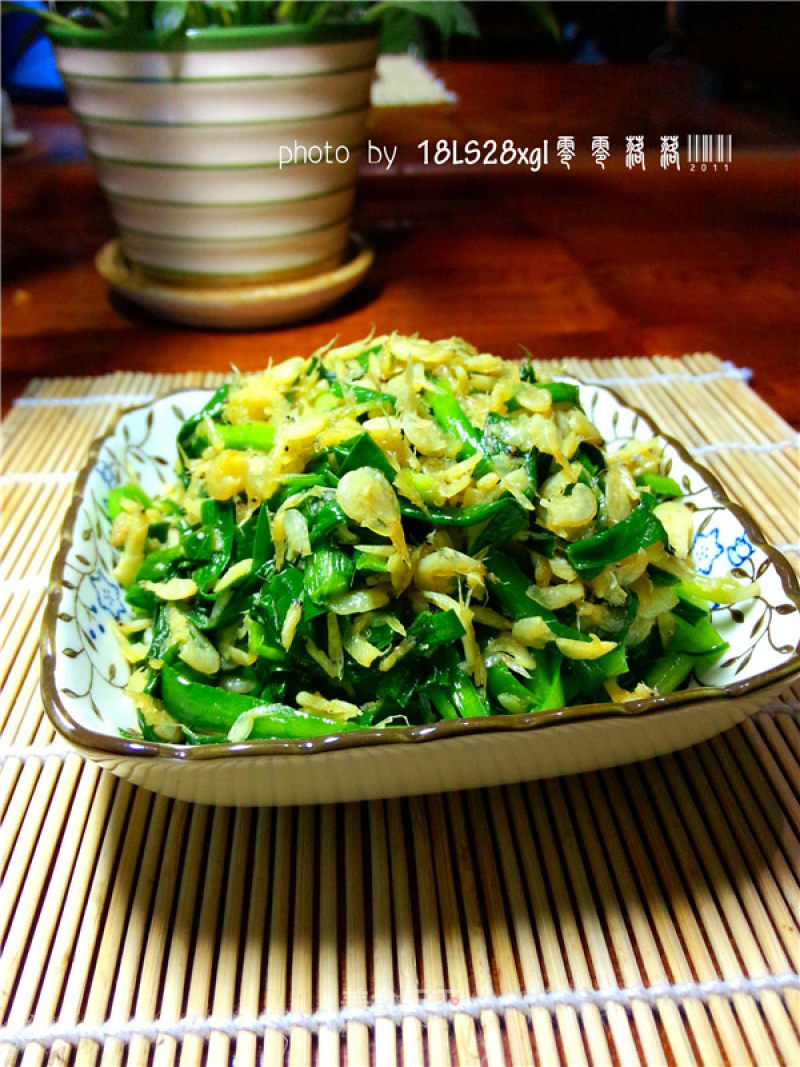 春季养生菜：虾皮韭菜的做法