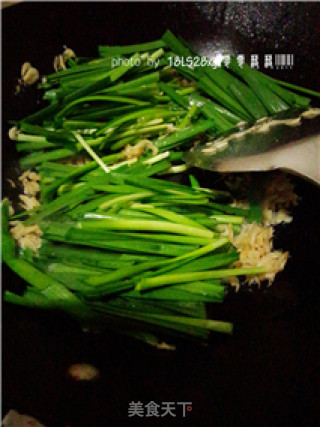春季养生菜：虾皮韭菜的做法步骤：7