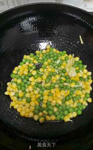 虾仁青豆玉米的做法步骤：3