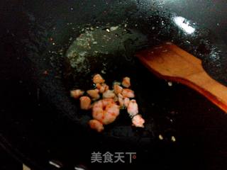 虾仁蛋炒饭的做法步骤：3