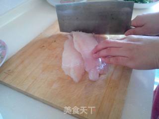 巴沙鱼韭菜馄炖的做法步骤：2