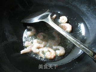 虾仁青菜炒年糕 的做法步骤：3