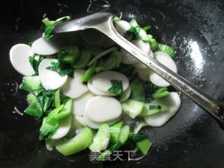 虾仁青菜炒年糕 的做法步骤：5