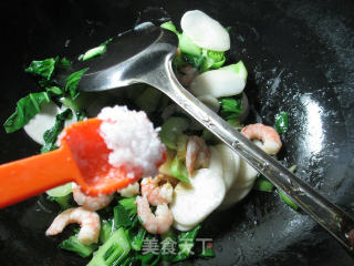 虾仁青菜炒年糕 的做法步骤：8