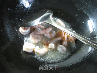 虾仁青菜炒饭 的做法步骤：3